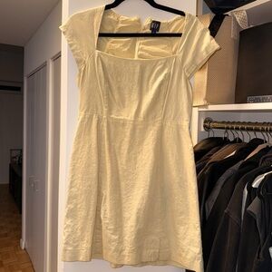 GAP women’s butter yellow linen mini dress